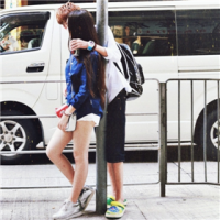 你的温柔是给他的,我只能旁观 YY情侣头像_www.jishuyy.com