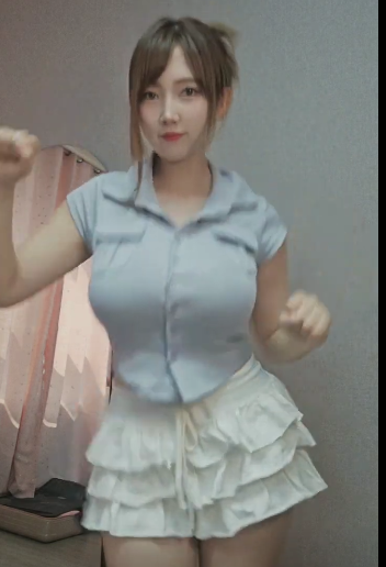 奥迪A8大灯，灯亮就是真理 韩国丰满女神「velvettube」186个精彩视频合集